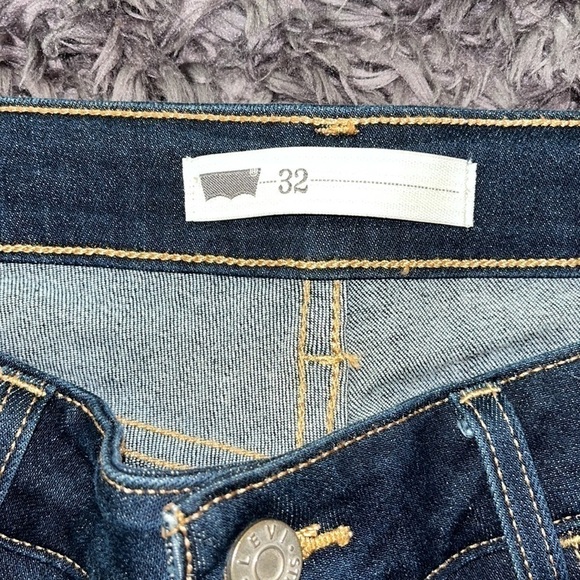 Levi's® 711 Mid Rise Skinny Jeans size 32X30.  New without tags.  Excellent con. - Picture 7 of 11